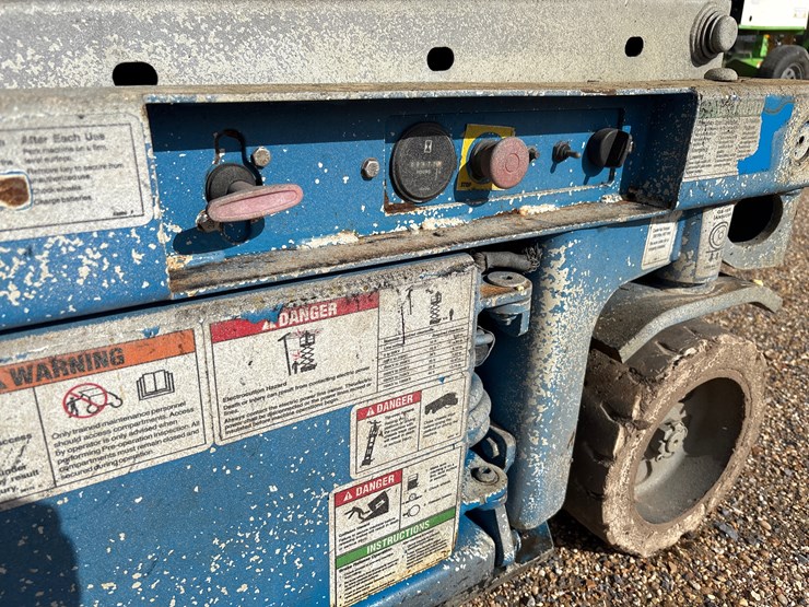 genie-gs1930-image-6