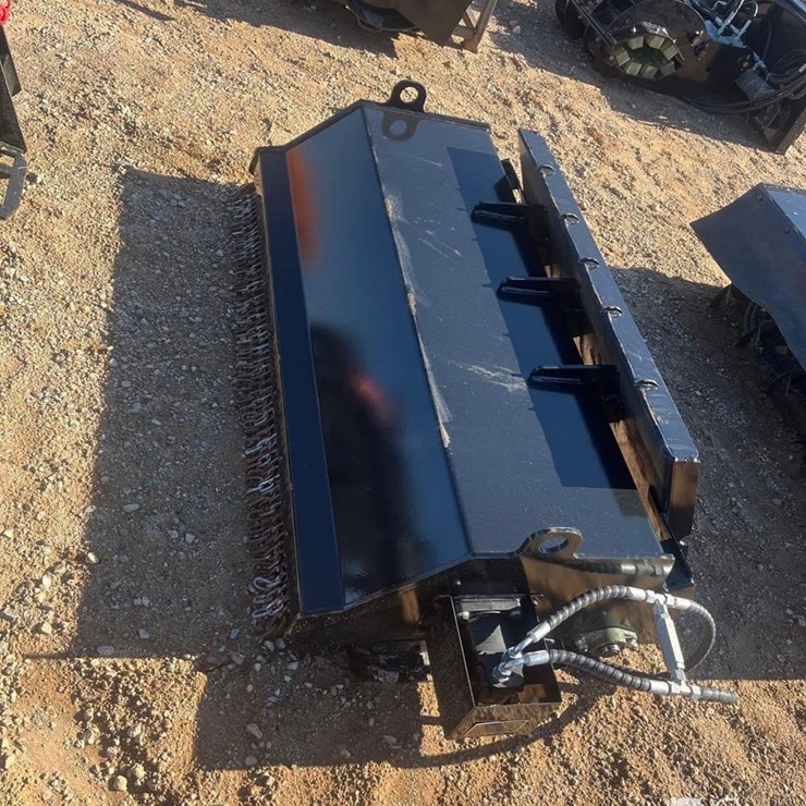 FUTURE 57IN HYDRAULIC SKID STEER FLAIR MOWER ATTAC