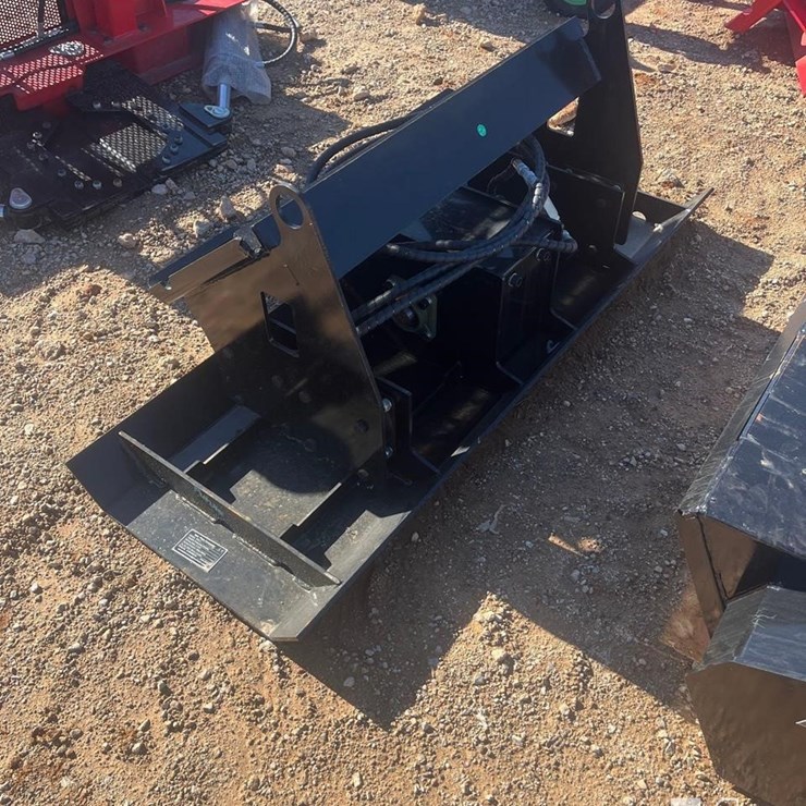 FUTURE HYDRAULIC SKID PLATE COMPACTOR
