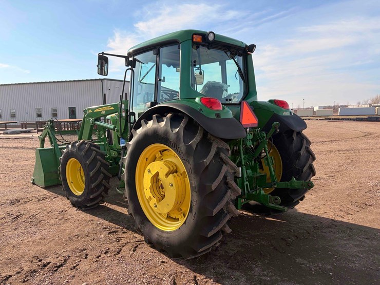 2005-john-deere-6420-image-4