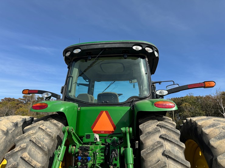2010-john-deere-8360r-image-39