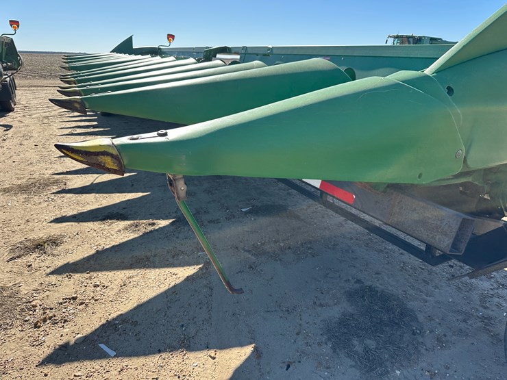 2012-john-deere-616c-image-34