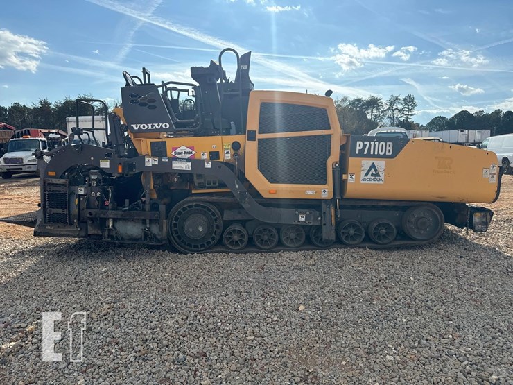 2018-volvo-p7110b-image-4