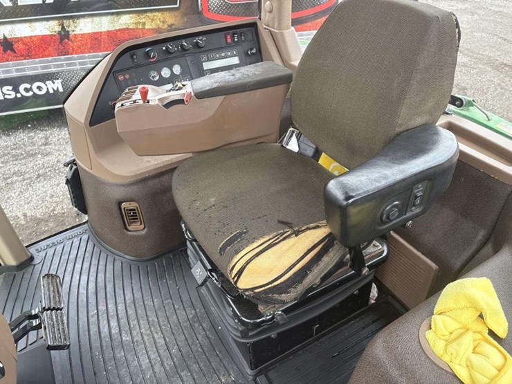 john-deere-8300-image-18