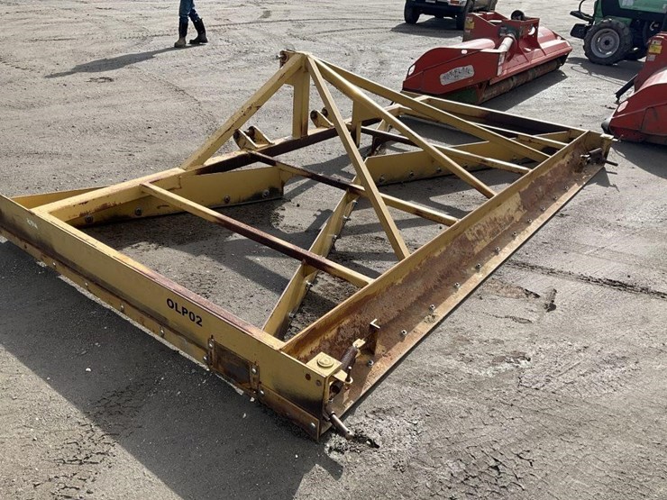 schmeiser-14.5'-3-pt-orchard-v-float-image-5