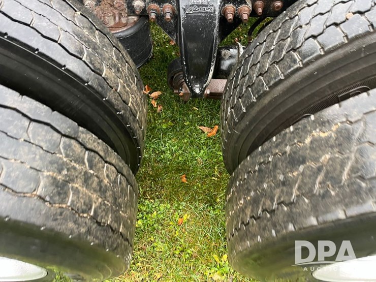 2013-freightliner-truck-(jn3436,-unit-4076)-image-41