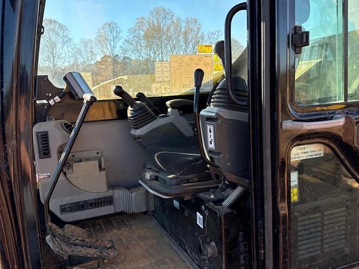 2019-caterpillar-308e2-cr-image-19