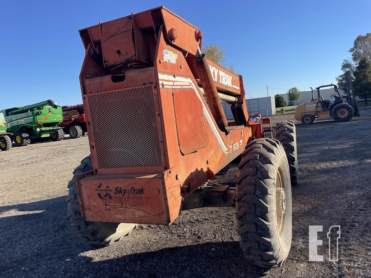 sky-trak-6036-image-2