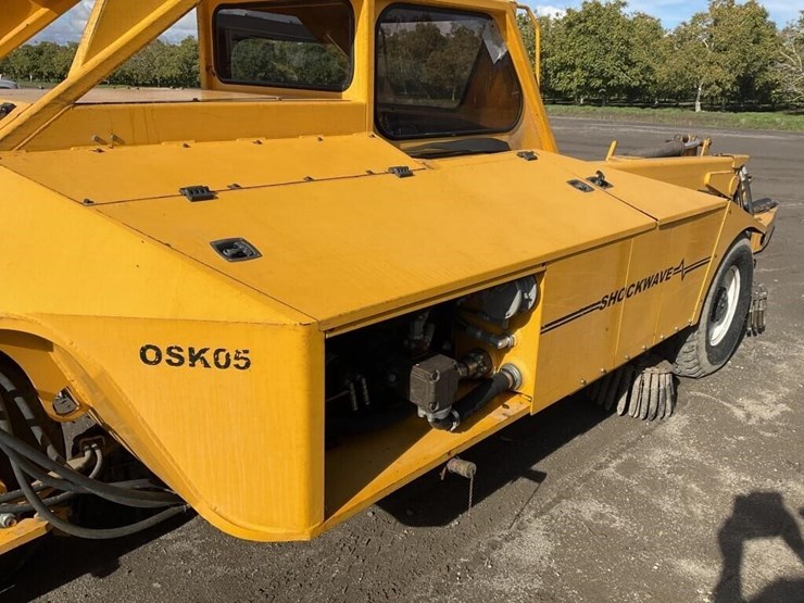 omc-3wmb-s.p.-monoboom-orchard-shaker-image-10