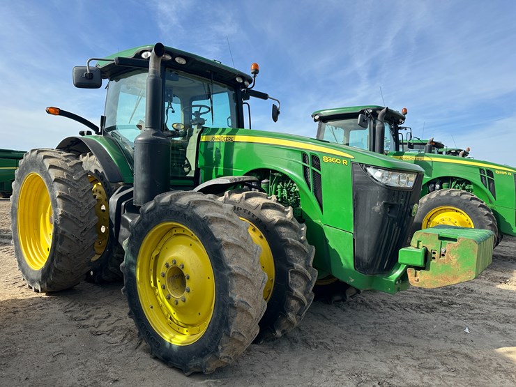 2012-john-deere-8360r-image-2