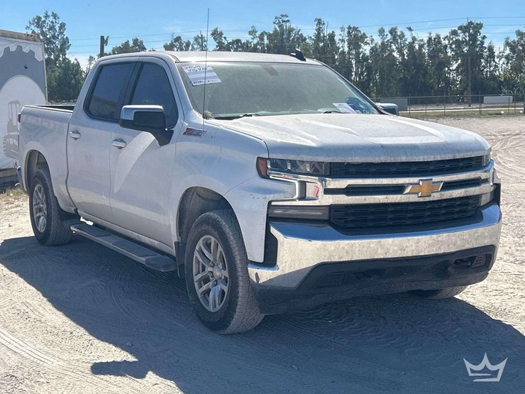 2020-chevrolet-silverado-1500-image-2