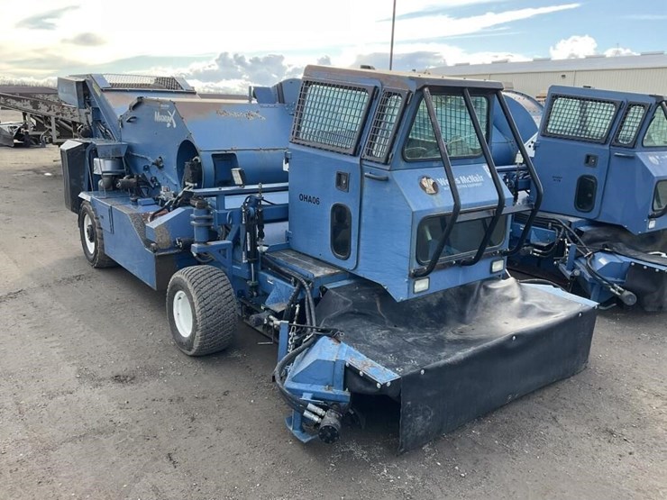 weiss-mcnair-magnum-x-s.p.-nut-harvester,-diesel-image-3