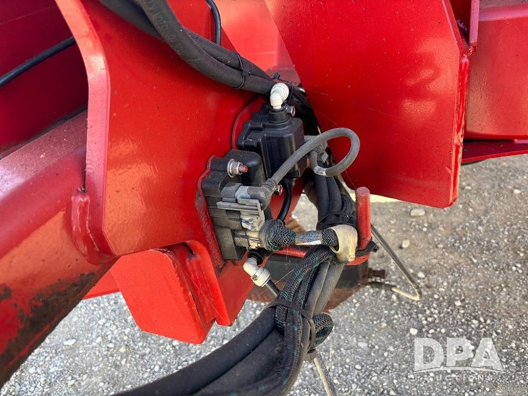 case-ih-2800-image-29