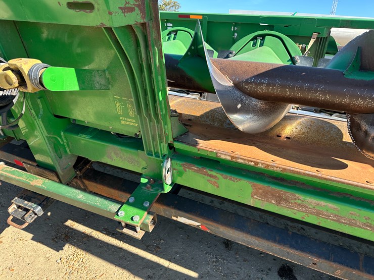 2012-john-deere-616c-image-19