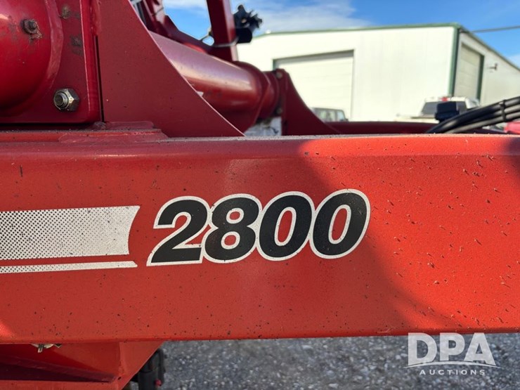 case-ih-2800-image-56