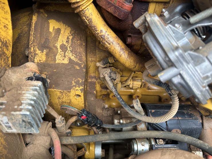 2022-caterpillar-140gc-image-77