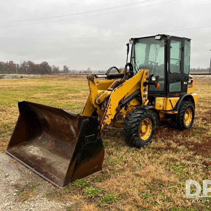 2005 CATERPILLAR 904H