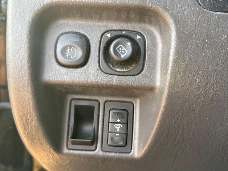 2005-ford-escape-xlt-image-22