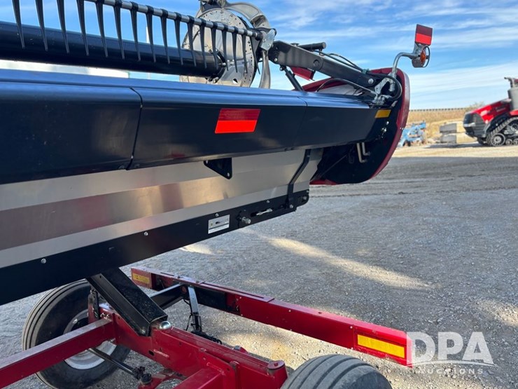 2023-mac-don-fd240-image-29