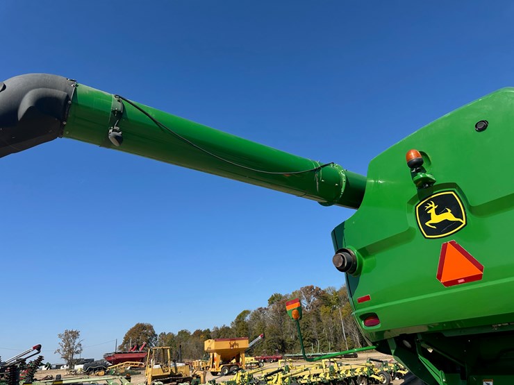 john-deere-s690-image-17