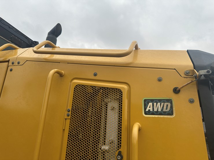 2022-caterpillar-140gc-awd-image-25