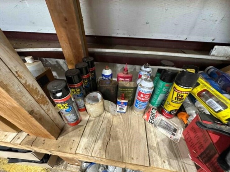 contents-of-shelf-sealants,-caulking,-cleaners-image-3