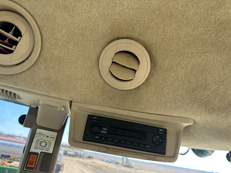 2016-john-deere-90-image-100