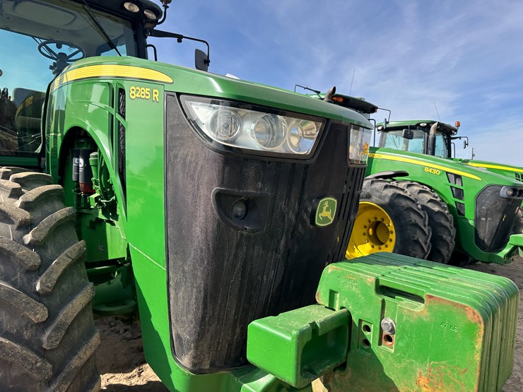 2010-john-deere-8360r-image-31
