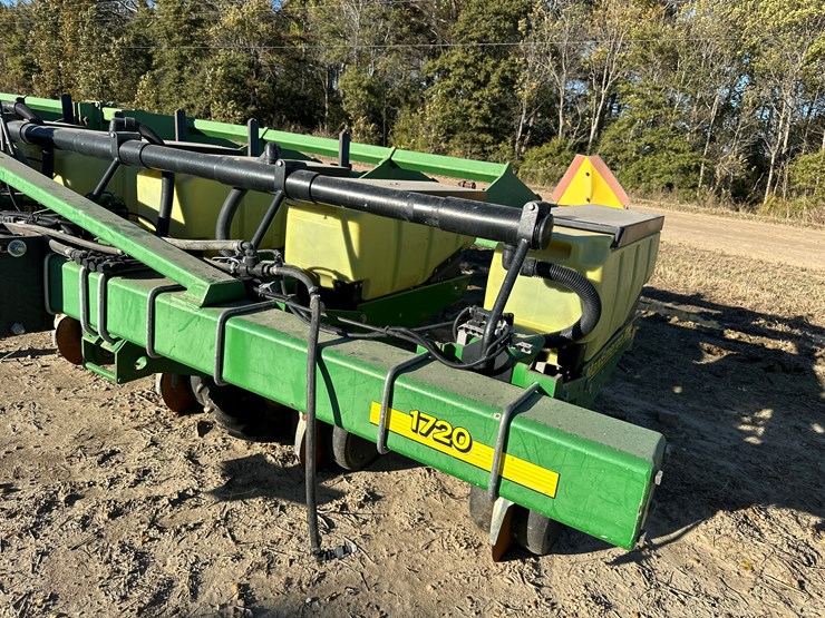 john-deere-1720-image-61