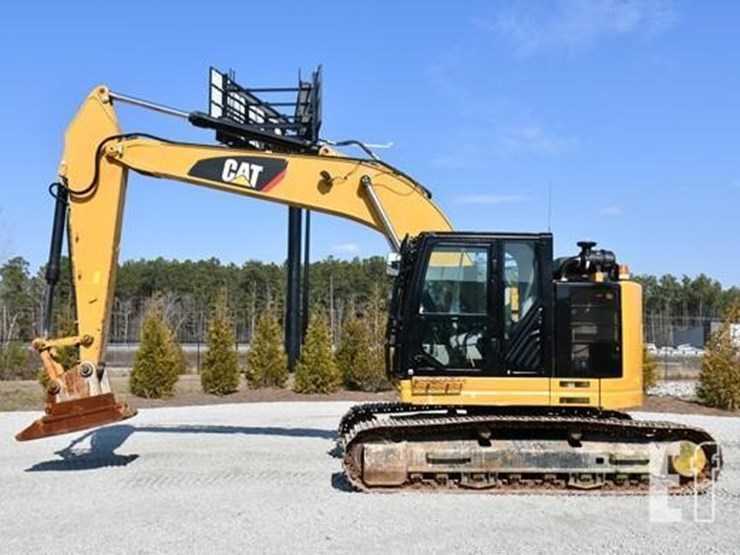 2020-caterpillar-325flcr-image-55