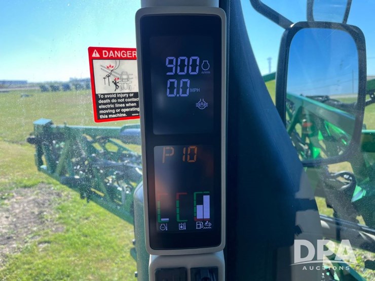 2021-john-deere-r4044-image-80