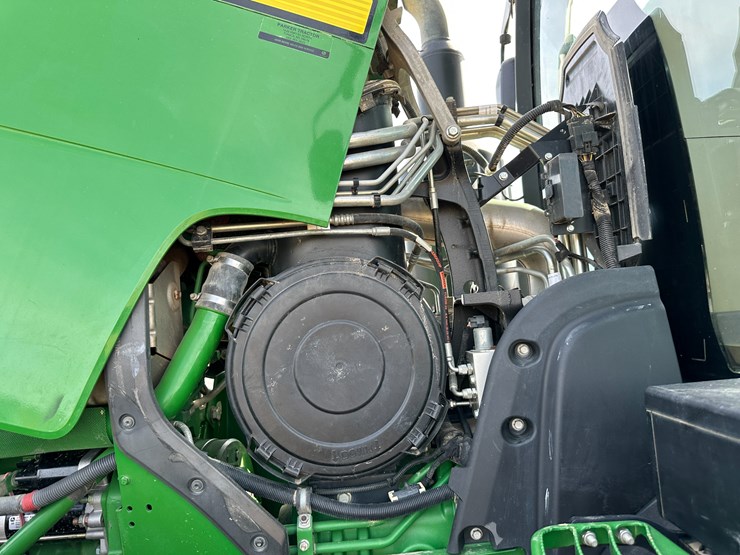 2016-john-deere-8320r-image-43
