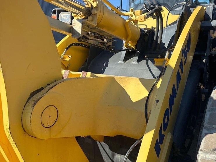 2018-komatsu-wa320-8-image-23