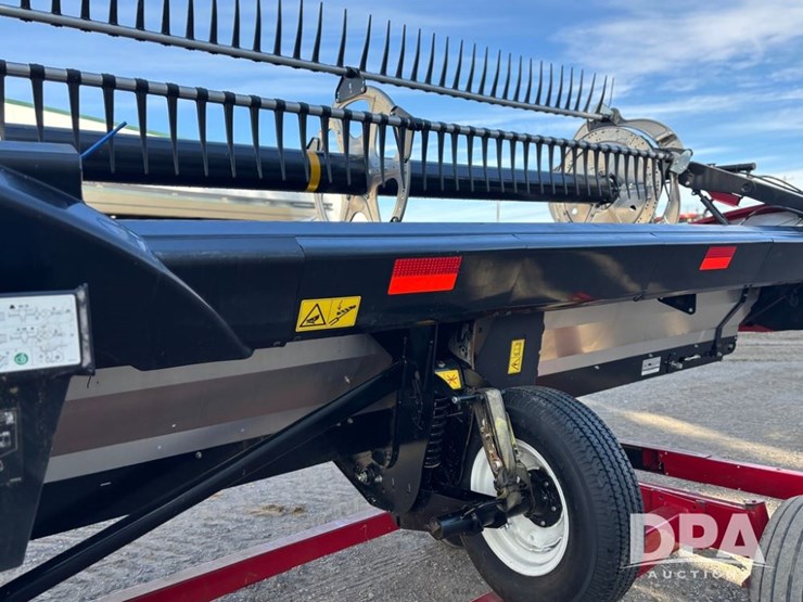 2023-mac-don-fd240-image-26