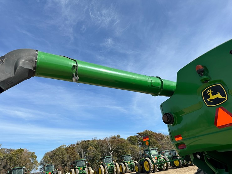 john-deere-s690-image-17