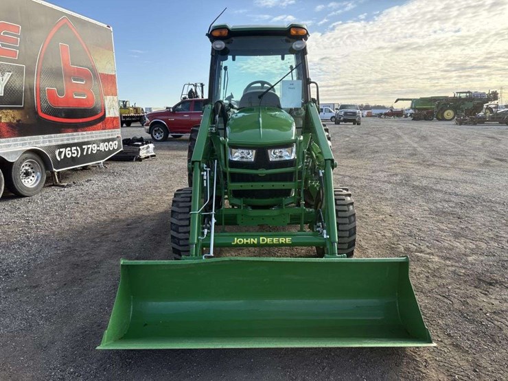 john-deere-4052r-image-7
