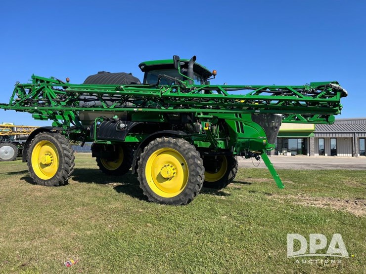 2021-john-deere-r4044-image-7