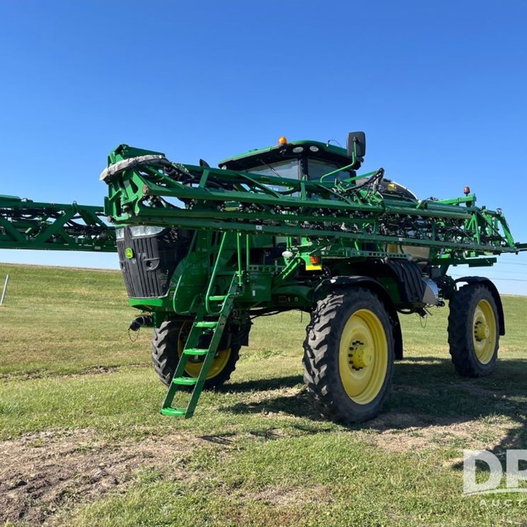 2021 JOHN DEERE R4044