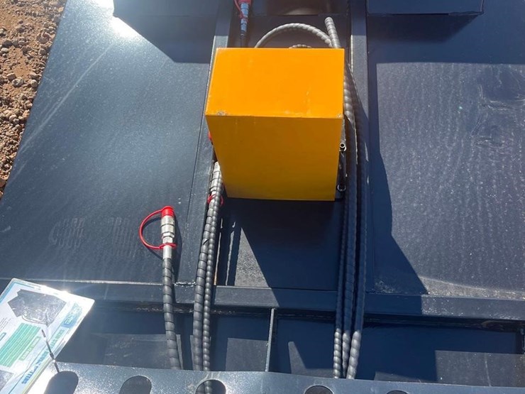 future-bc63-hydraulic-skid-steer-brush-cutters-image-5