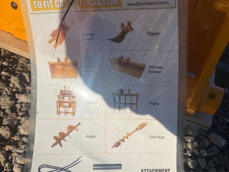 future-mini-excavator-attachment-set-image-4