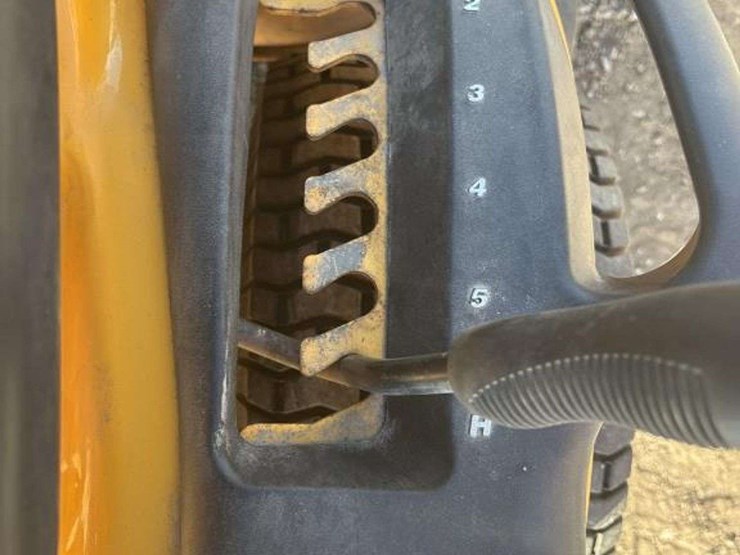 cub-cadet-1042-lawn-mower-image-13