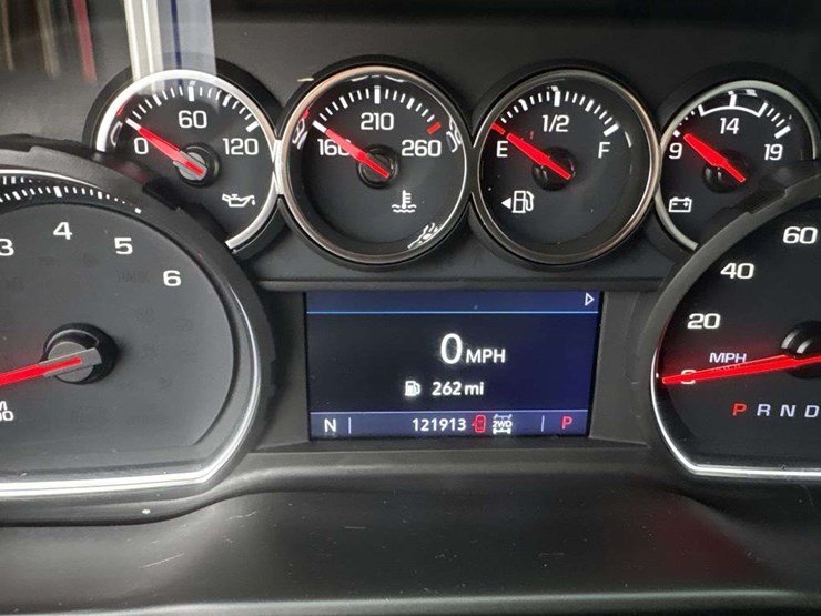 2022-chevrolet-silverado-2500-image-24