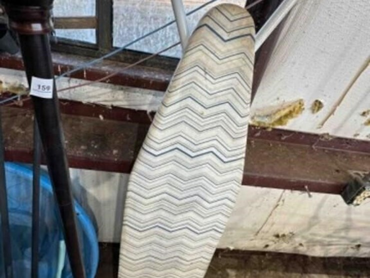 assorted-decor,-fans,-lamps,-doors-etc..-image-11