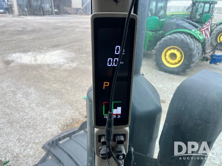 2017-john-deere-f4365-image-65