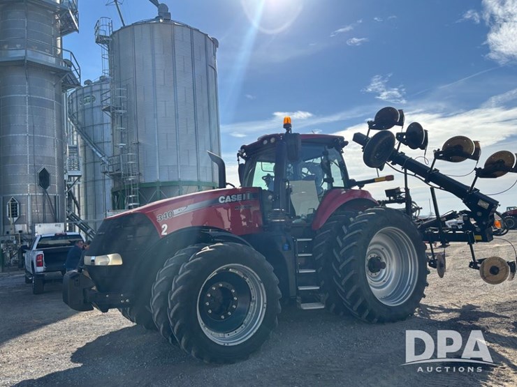 2018-case-ih-340-image-2