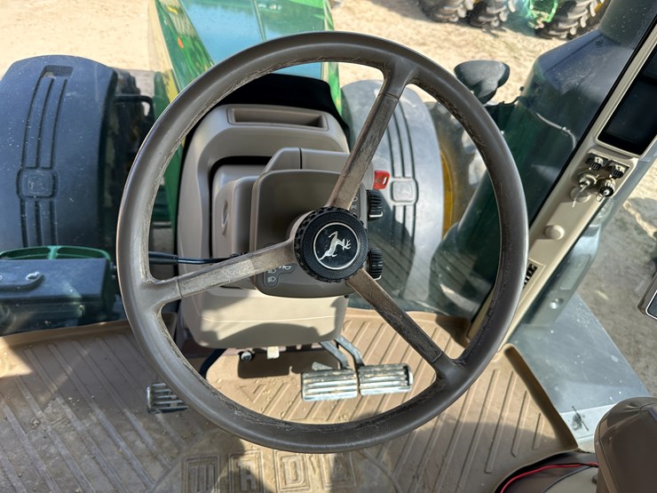 2016-john-deere-8320r-image-60