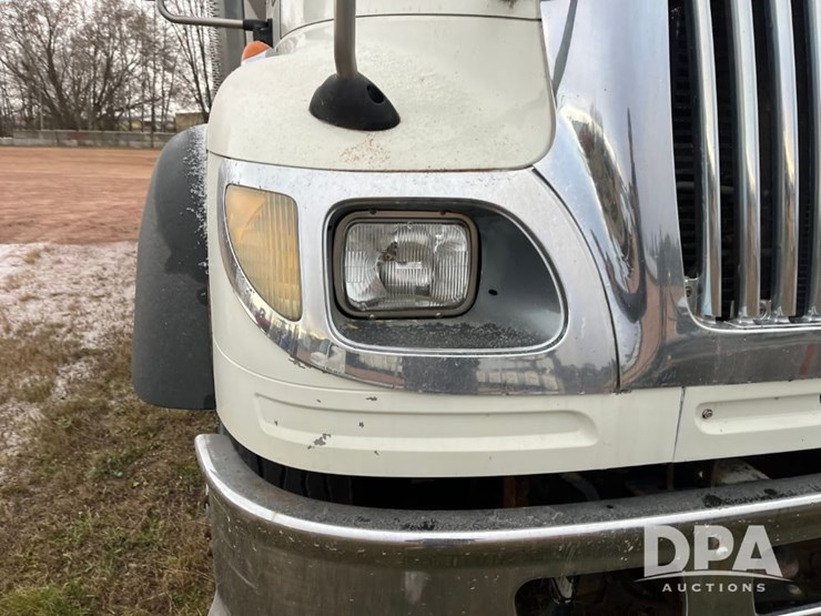 2005-international-7600-image-20