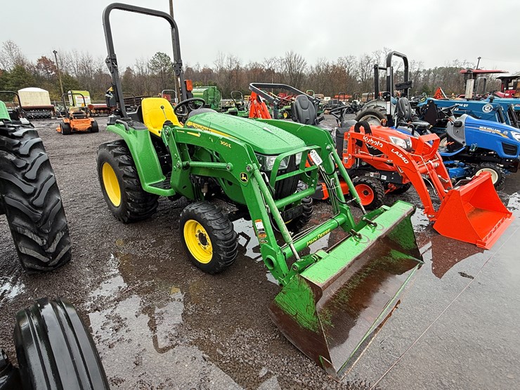 john-deere-3025e-image-1