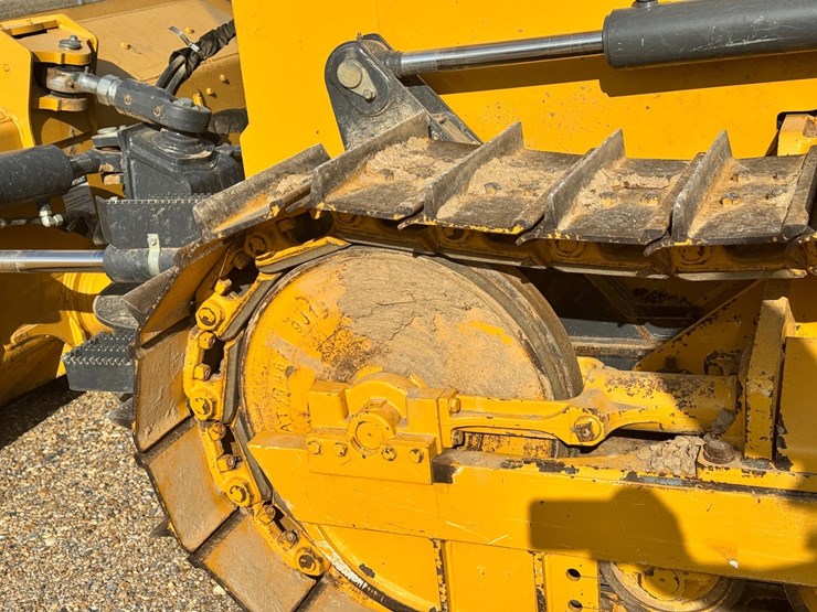 2020-deere-450k-image-8