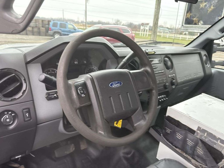 2012-ford-f450-image-26